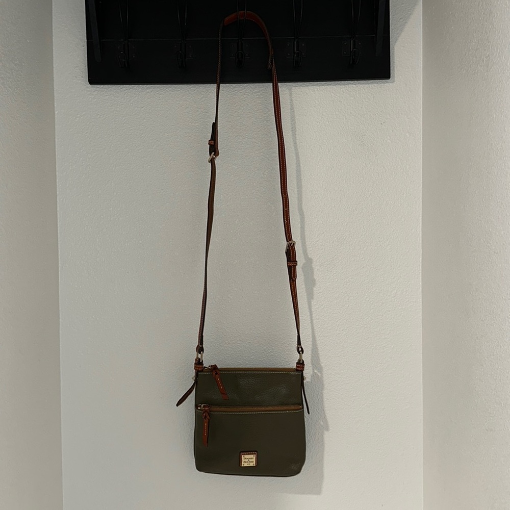 Dooney&Bourke purse, great condition